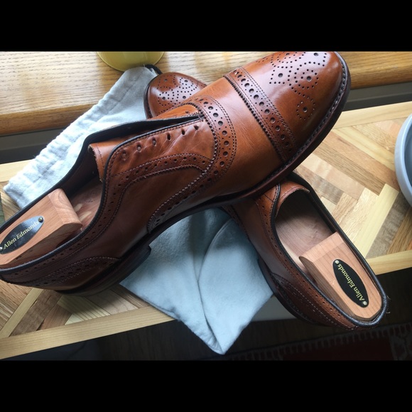 ALLEN EDMONDS 11D WALNUT STRAND MEDALLION CAP-TOE - Picture 3 of 13